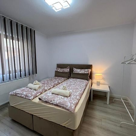 Apartament Complex Rezidential Ana Caransebeş Zewnętrze zdjęcie